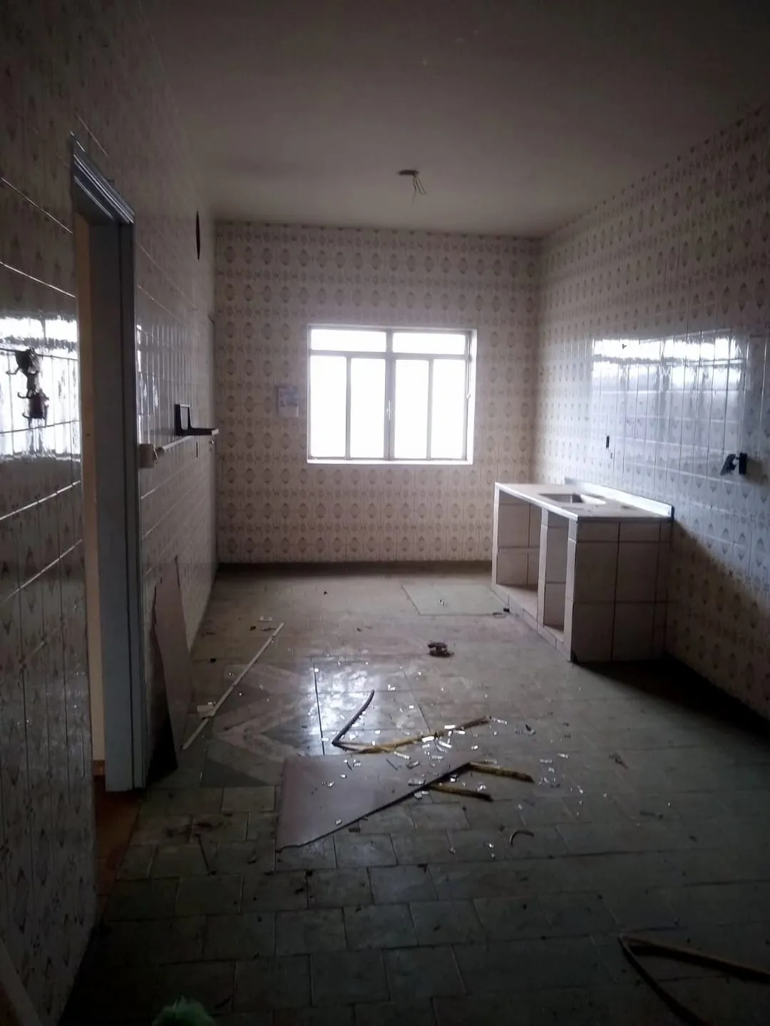 Imagem Comercial à venda 15 Quartos, 8 Suites, 4 Vagas, 350M², Ponte Alta, Aparecida - SP