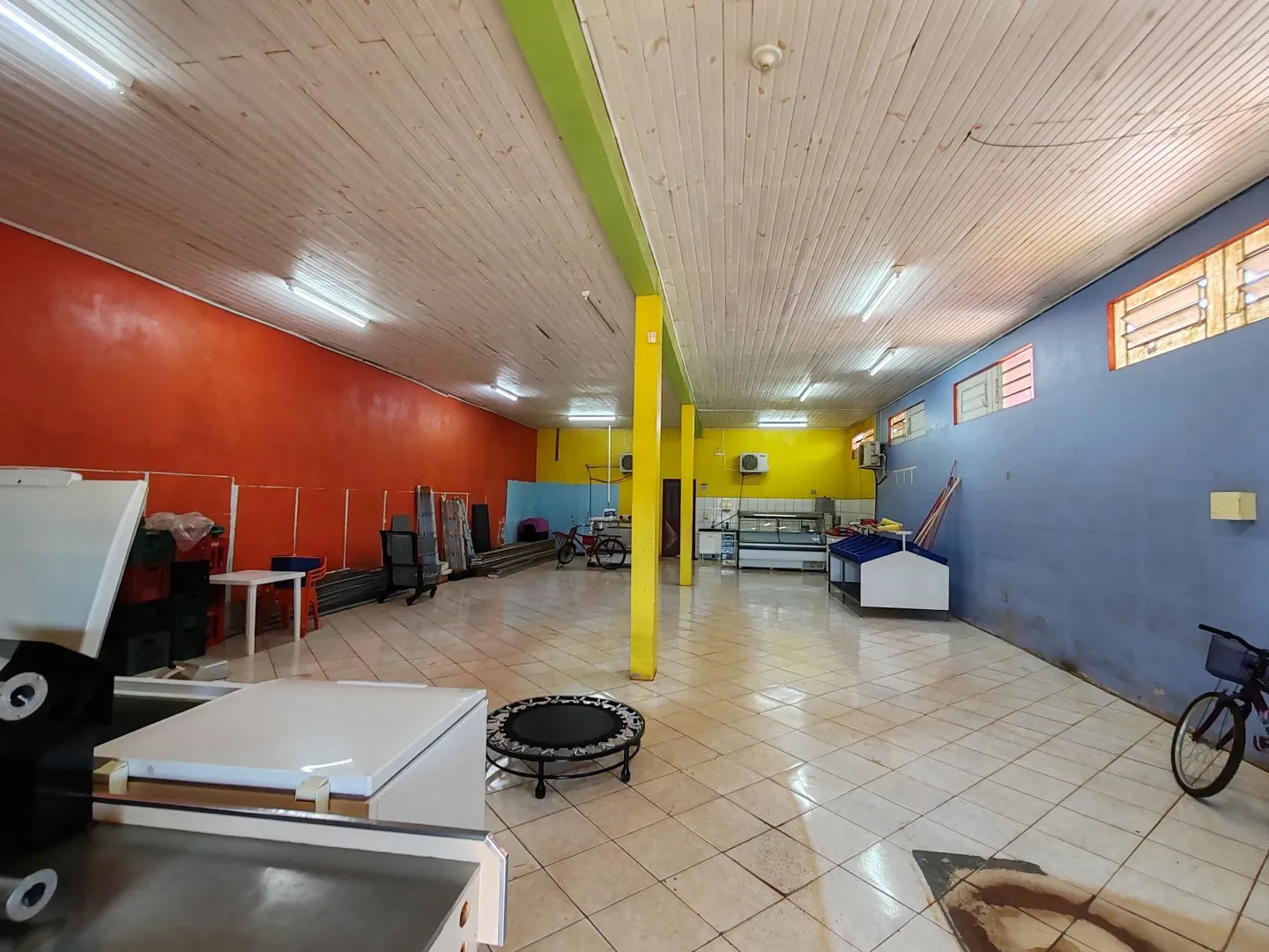Barracão a venda com 153m² em Cascavel bairro Brazmadeira