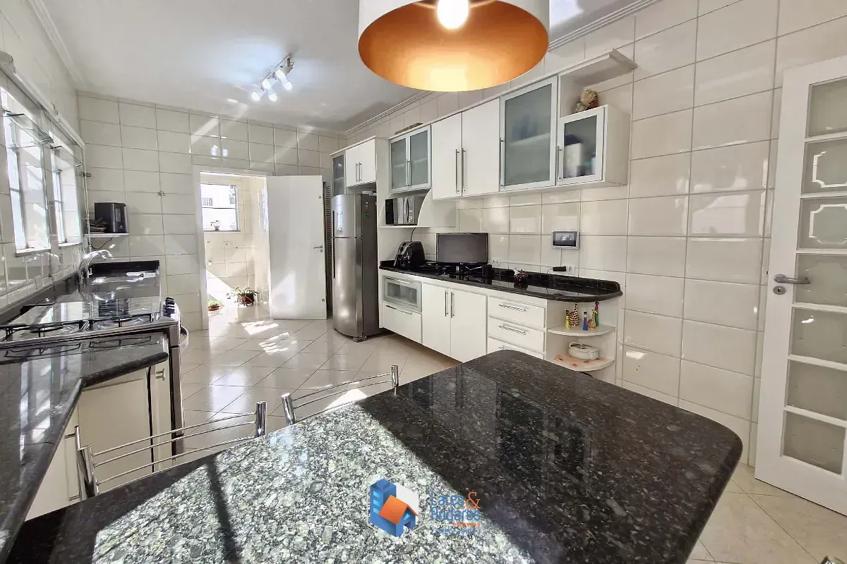 Imagem Sobrado para venda em Tucuruvi com 3 quartos, sendo 3 suítes, 234m²