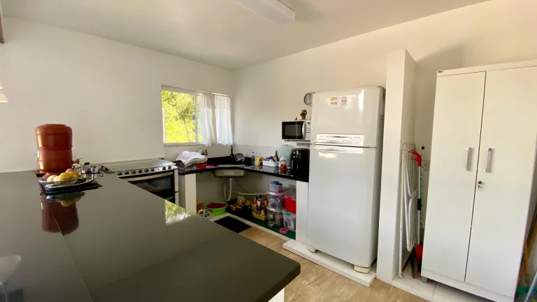 Imagem Casa com Vista Panorâmica e Cachoeira à Venda na Encantada em Garopaba-SC