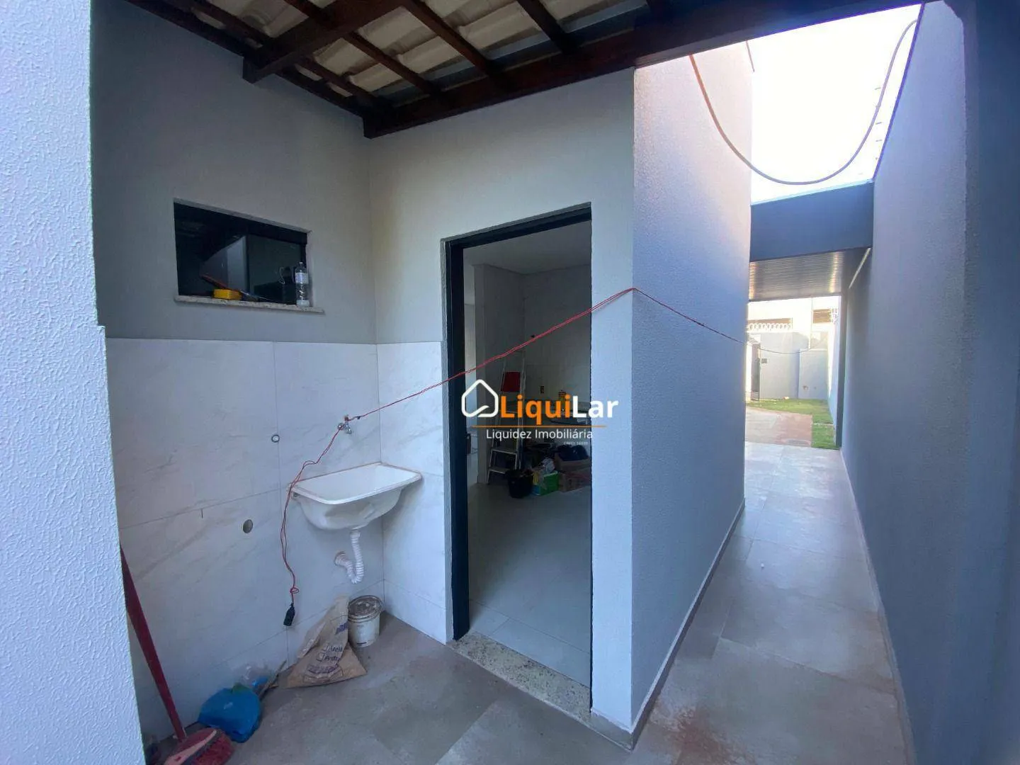 Imagem Sua Oportunidade Única: Casa Nova com Suíte e Design Sofisticado - Pronta para Morar!