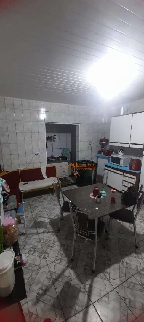 Imagem Casa com 2 dormitórios à venda, 190 m² por R$ 620.000,00 - Vila Maricy - Guarulhos/SP