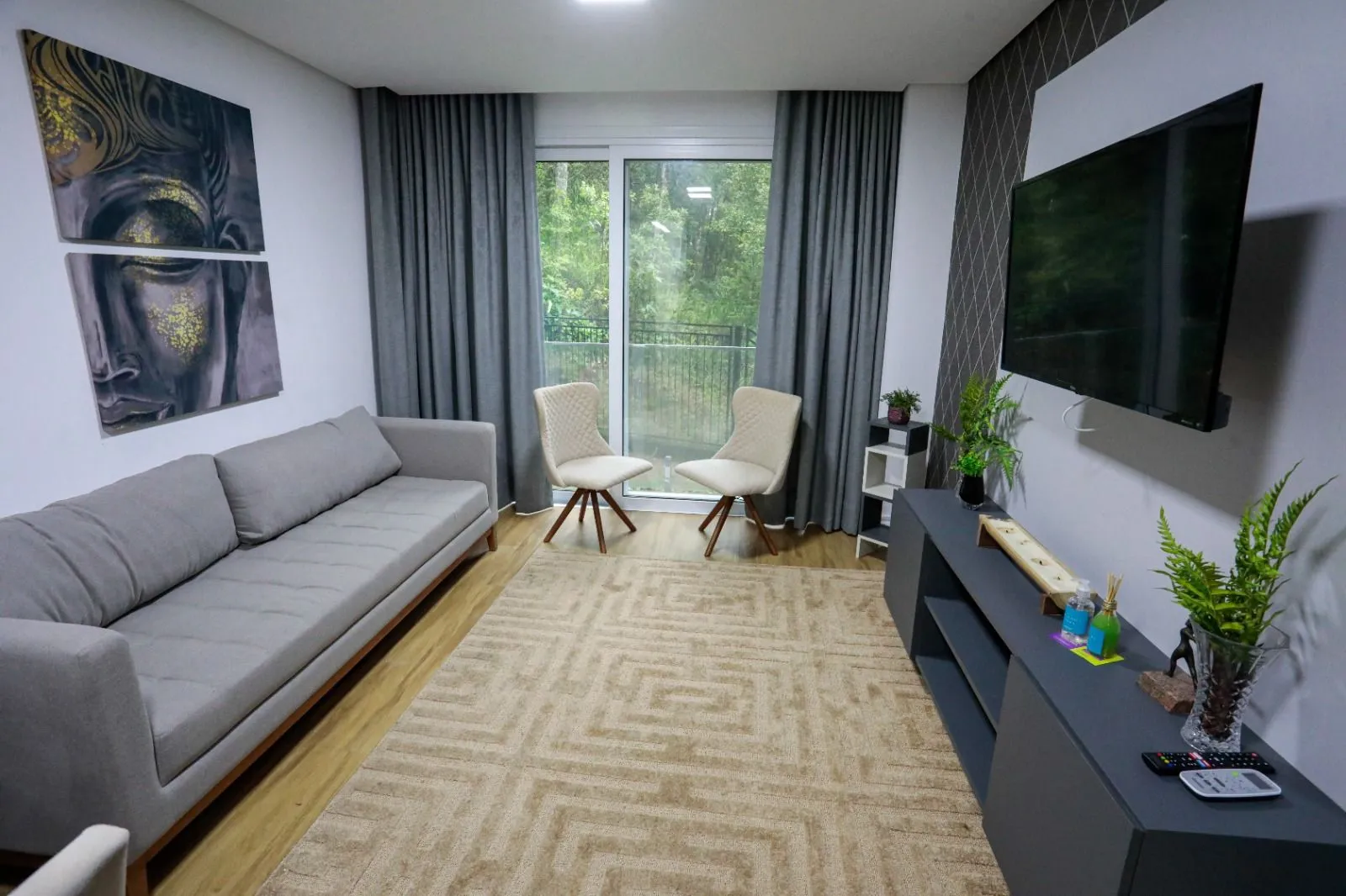 Imagem Apartamento à venda em Gramado, Planalto, com 2 quartos, 72m2