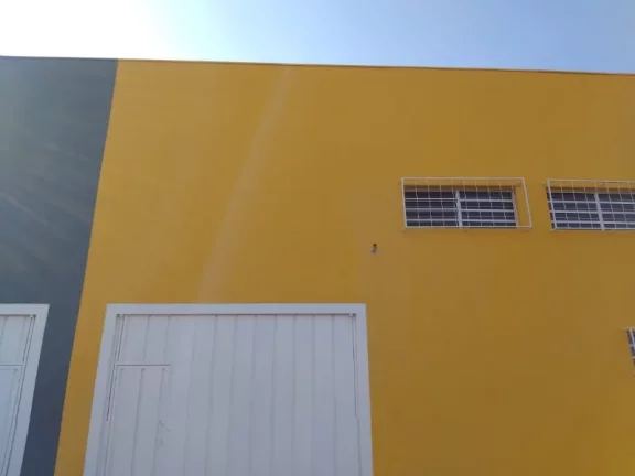 Imagem Salão Comercial à Venda em Sertãozinho-SP, Próximo ao Supermercado Amarelinho 2 Salas, 4 Banheiros, 8 Vagas de Garagem 320m²