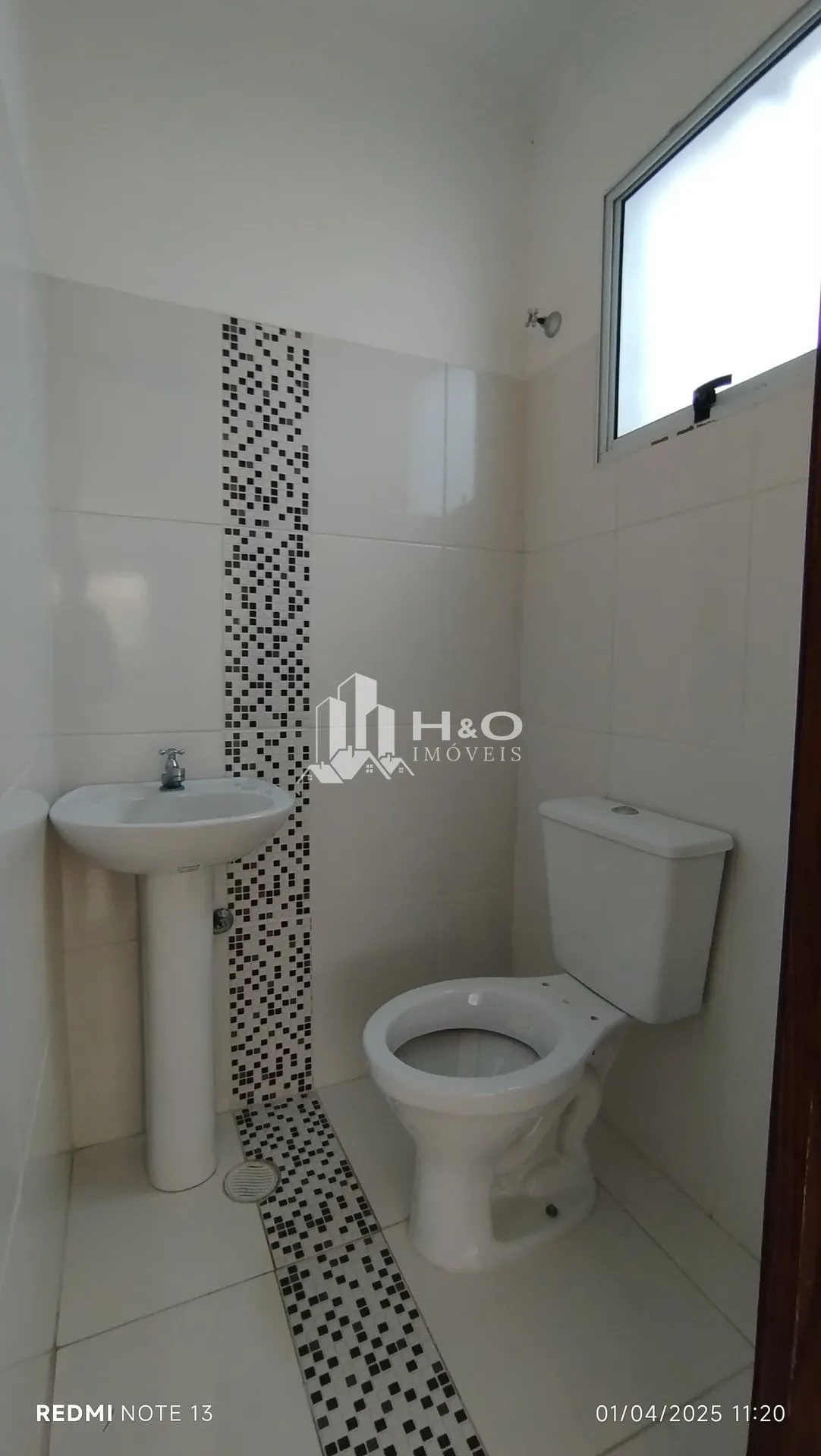 Imagem Oportunidade, Sobrado para venda com 105 metros quadrados com 2 quartos em Vila Carmosina - São Paulo - SP