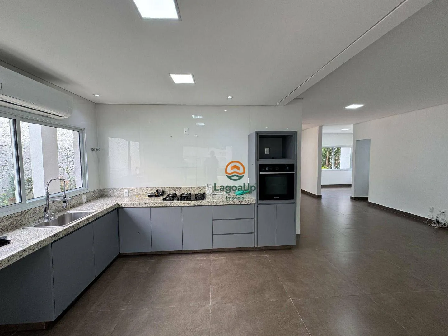 Imagem Casa com 4 dormitórios à venda, 214 m² por R$ 1.290.000,00 - Condomínio Residencial Pequi - Lagoa Santa/MG