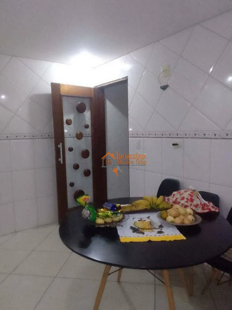 Imagem Sobrado com 4 dormitórios à venda, 218 m² por R$ 800.000,00 - Vila Galvão - Guarulhos/SP