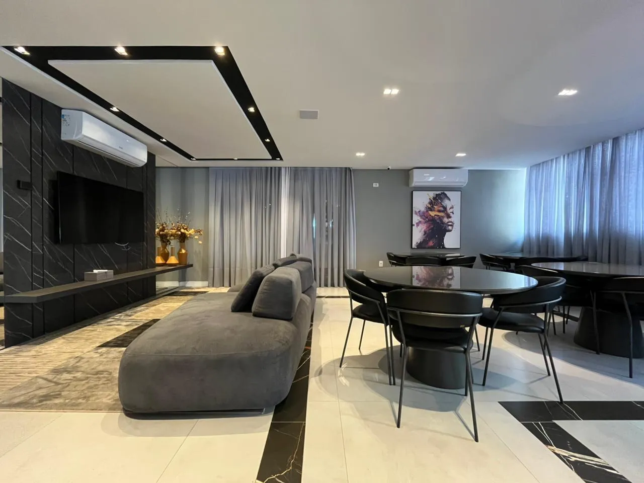 Imagem Apartamento com vista para o mar à venda com 68m2 por R$ 996.600,00
