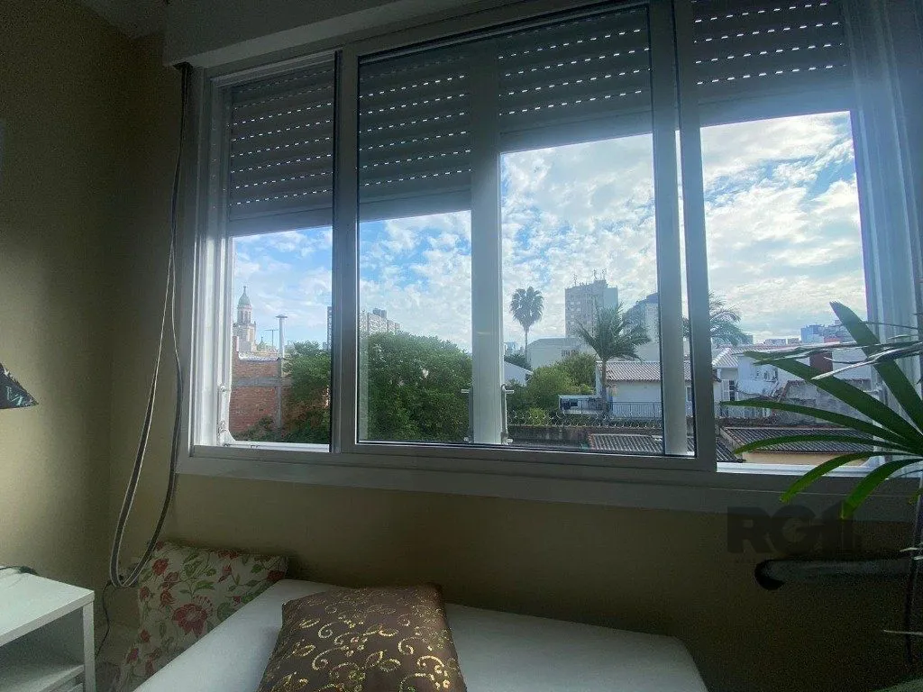 Imagem apartamento 2 dormitorios mais dependencia 72m2 Cidade Baixa