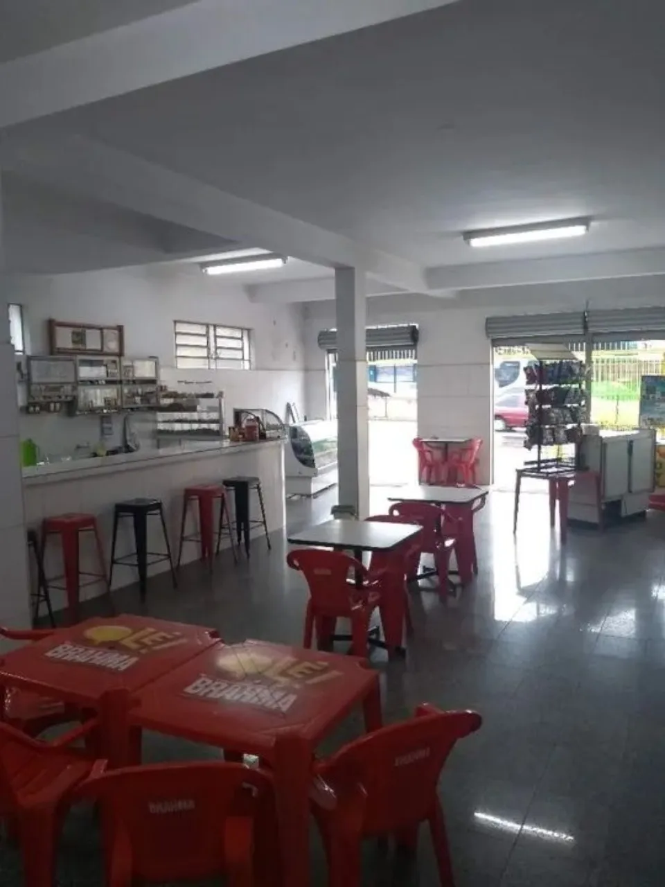 Imagem Salão comercial para locação no Jardim Maria Antônia Prado, Sorocaba-SP: 1 sala, 2 banheiros, 100m² - Ótima oportunidade!