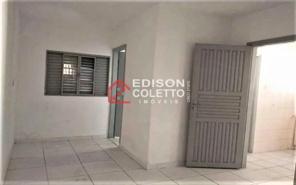 Imagem Charmosa Casa Reformada à Venda no Jardim São Paulo, Piracicaba!!