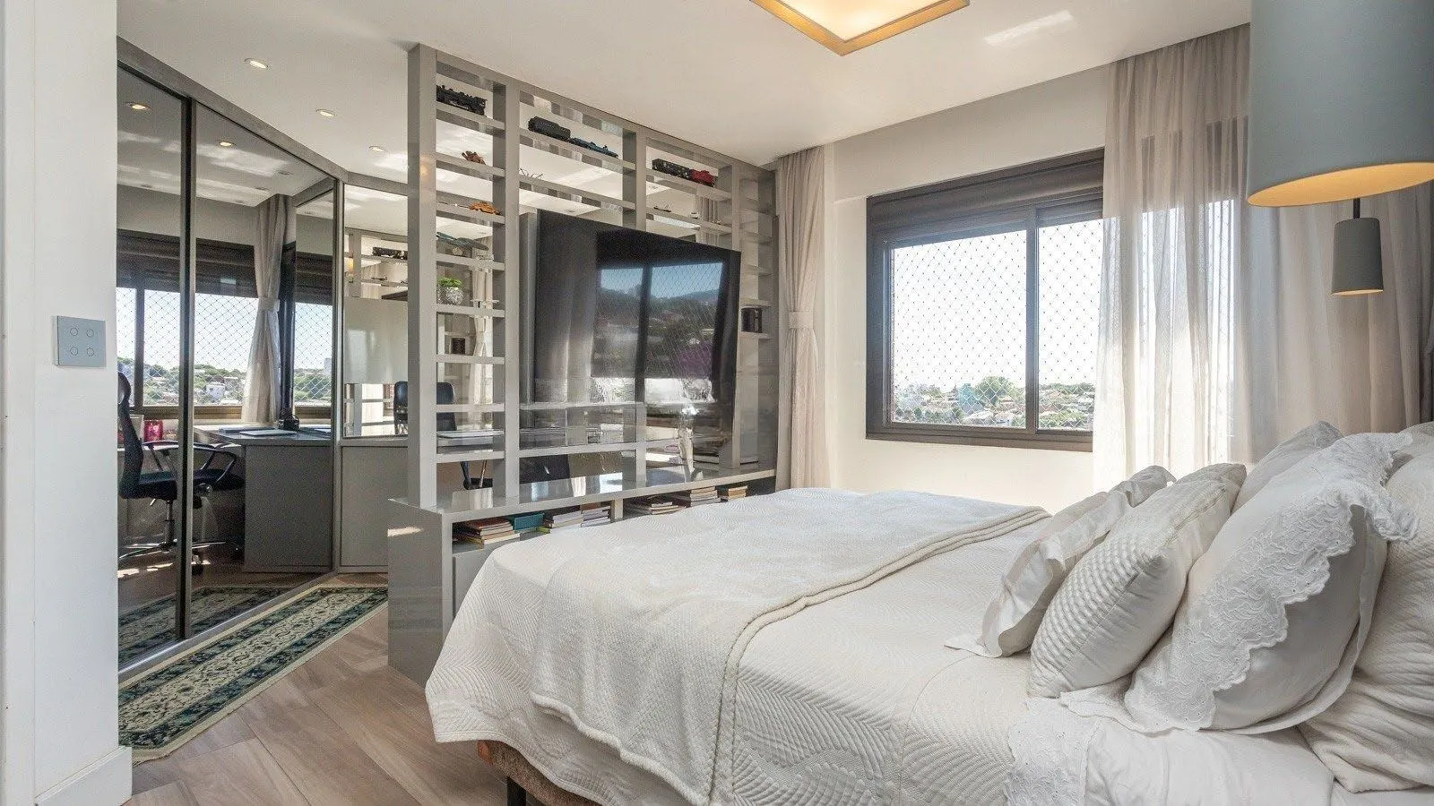Imagem Apartamento com 3 quartos, 3 vagas e 105m² - Bairro Vila Jardim