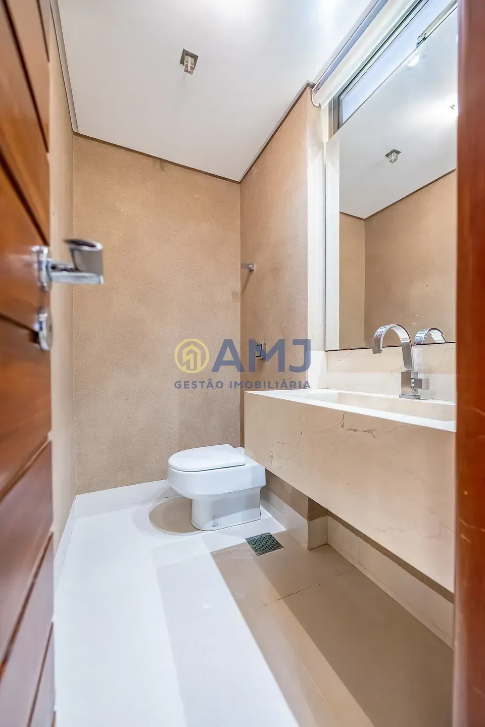 Imagem Apartamento reformado à venda no Setor Bueno - Renoir