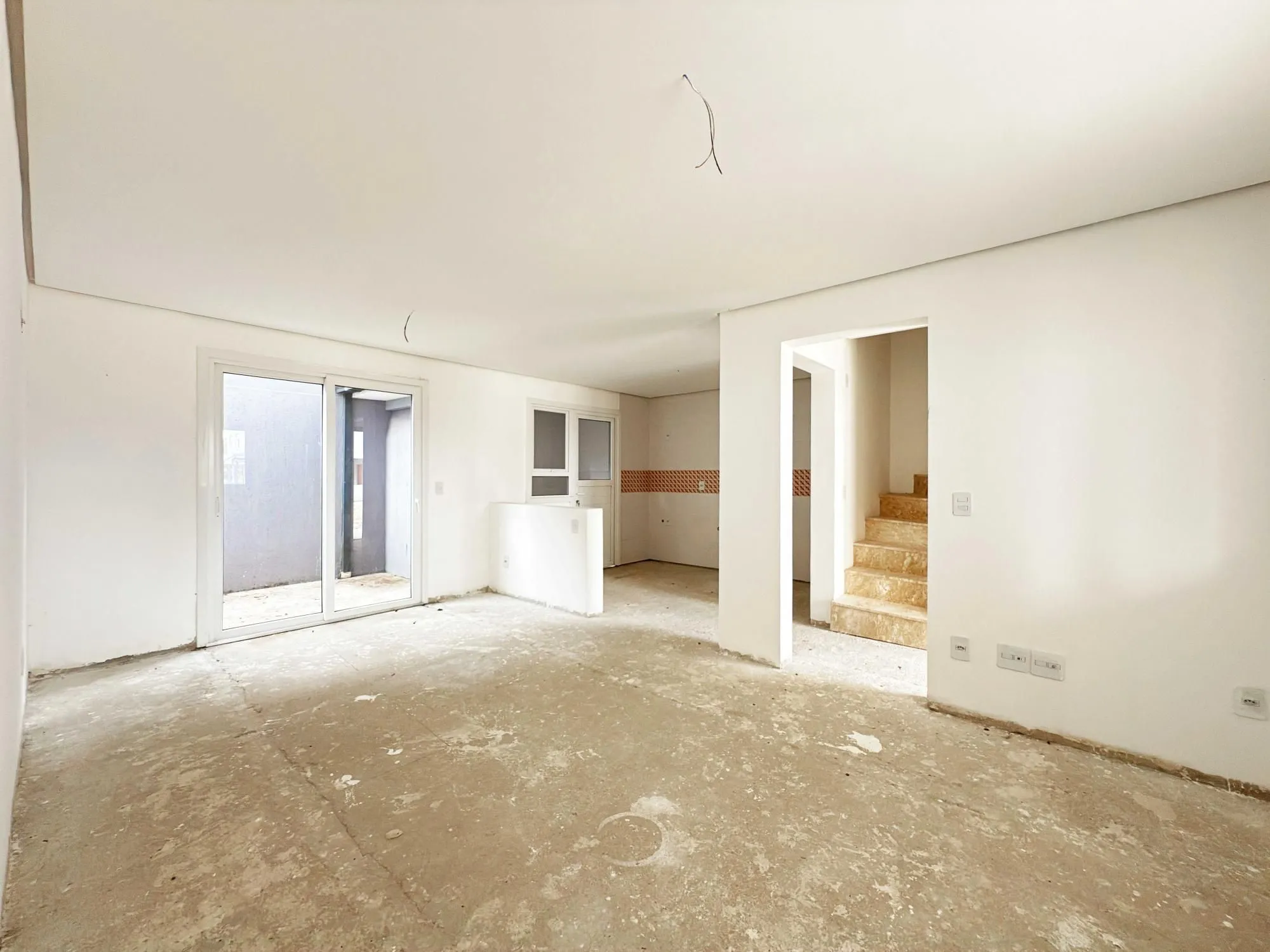 Imagem Vende-se casa em condomínio com 4 dormitórios (2 suítes), 3 vagas - Tristeza