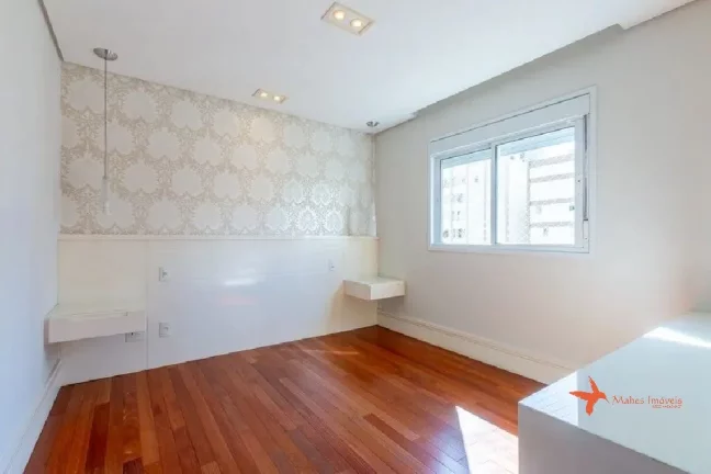 Imagem Apartamento à venda em Pinheiros, São Paulo-SP: 3 quartos, 3 suítes, 3 salas, 5 banheiros, 3 vagas, 150m². Próximo ao Hospital das Clinicas!