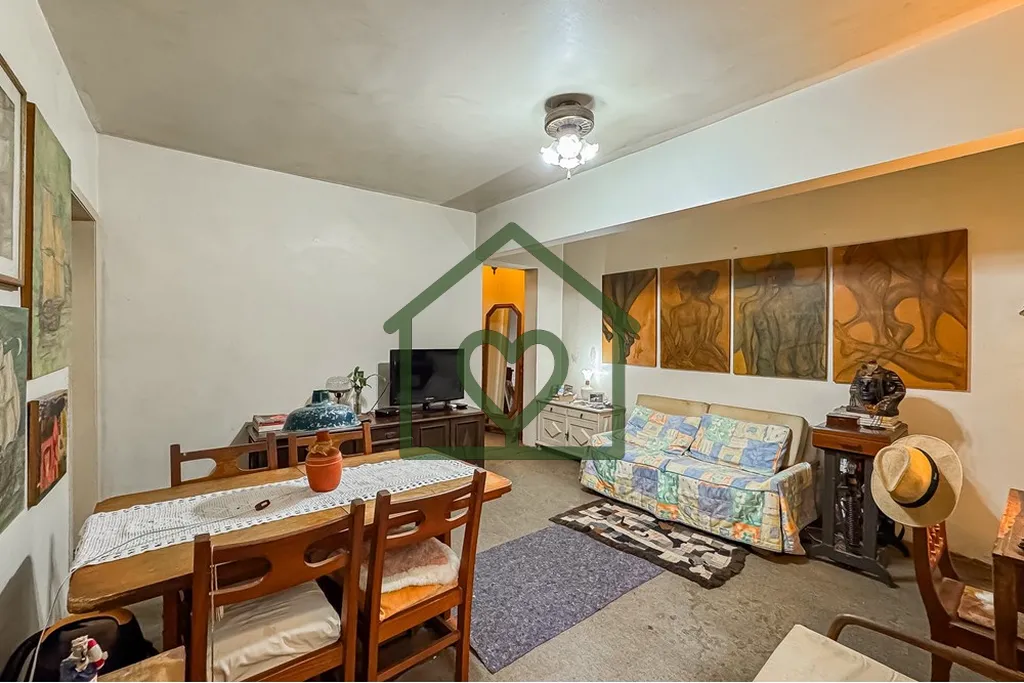 Apartamento térreo de 1 dormitório com vaga de garagem coberta no Bairro Petrópolis, área total ...