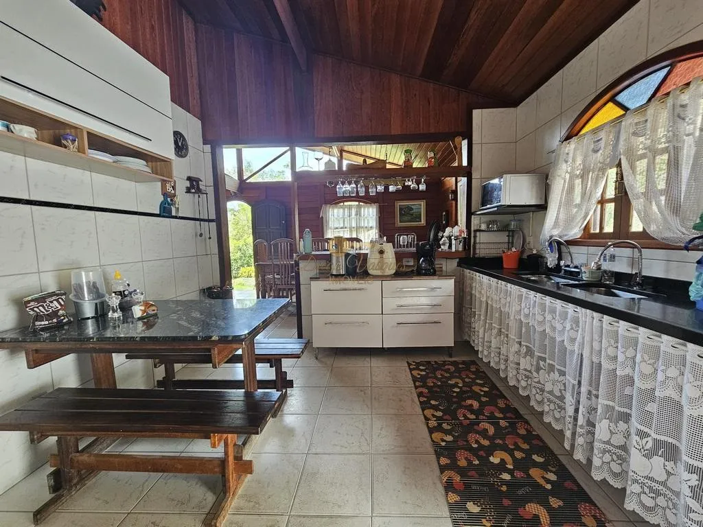 Imagem Casa em Condomínio para Venda em Teresópolis / RJ no bairro Green Valley