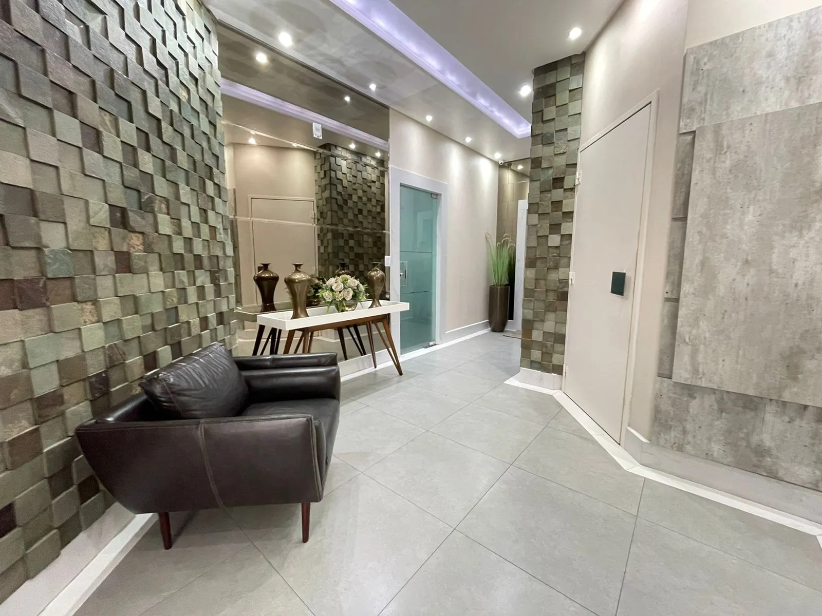 Imagem Apartamento com vista para o mar à venda com 129m2 por R$ 1.490.000,00