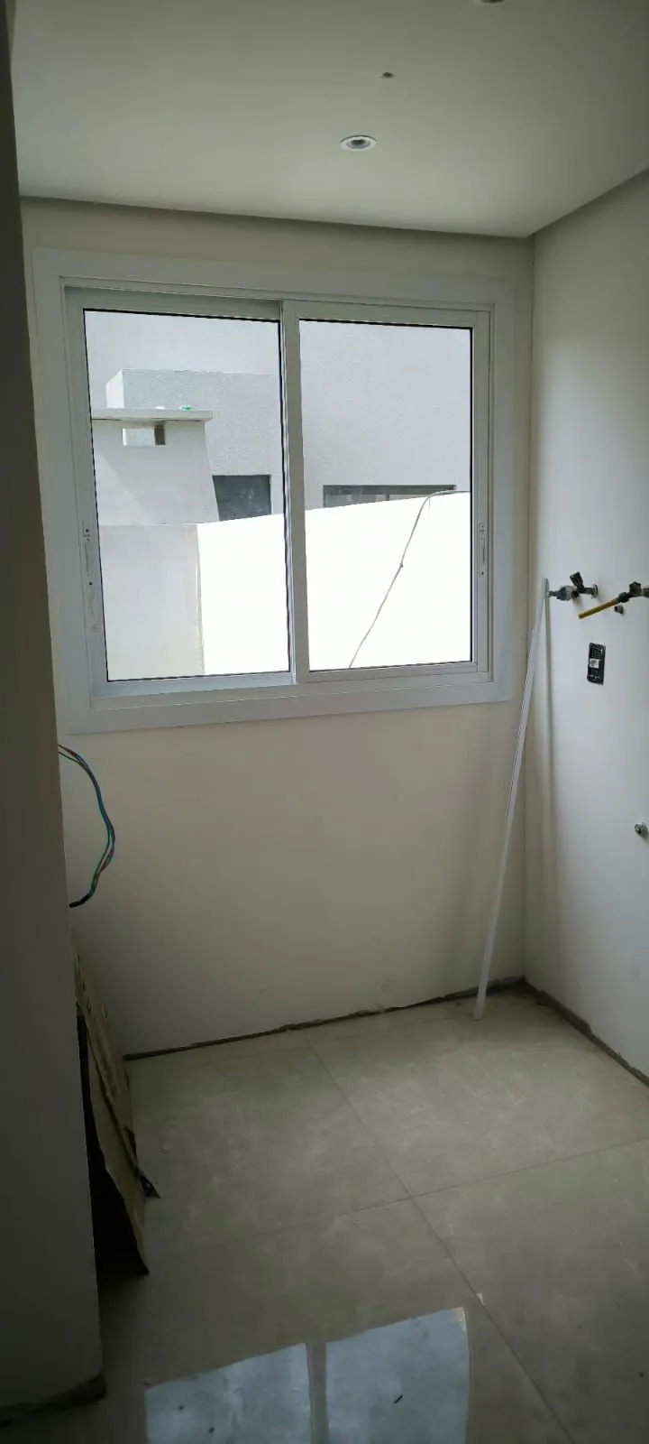 Imagem Casa em Condomínio à venda, bairro Campo Novo, 3 quartos (1 suite), 3 banheiros, 1 vaga