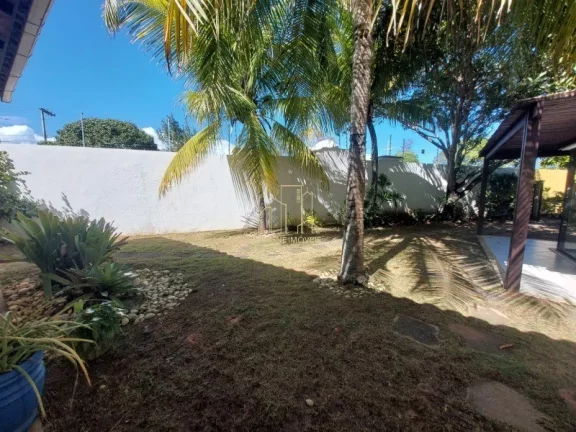 Imagem Casa em Condomínio: 4 Quartos, 3 Suítes, 3 Salas em Piatã, Salvador-BA - 230m² de Pura Elegância e Conforto!