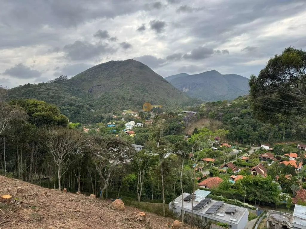 Imagem Terreno em Condomínio para Venda em Teresópolis / RJ no bairro Green Valleiy