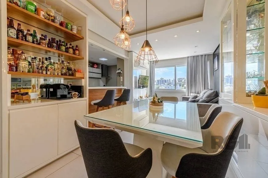 Imagem Apartamento 68 m² mobiliado, 2 dormitórios, sendo 1 suíte e 1 vaga.