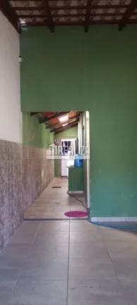 Imagem Casa à venda no bairro Jardim Elza Amuí IV, em Uberaba - 3 quartos, churrasqueira e móveis planejados
