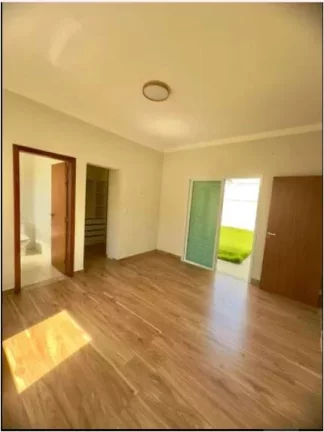 Imagem casa térrea dentro de condomínio