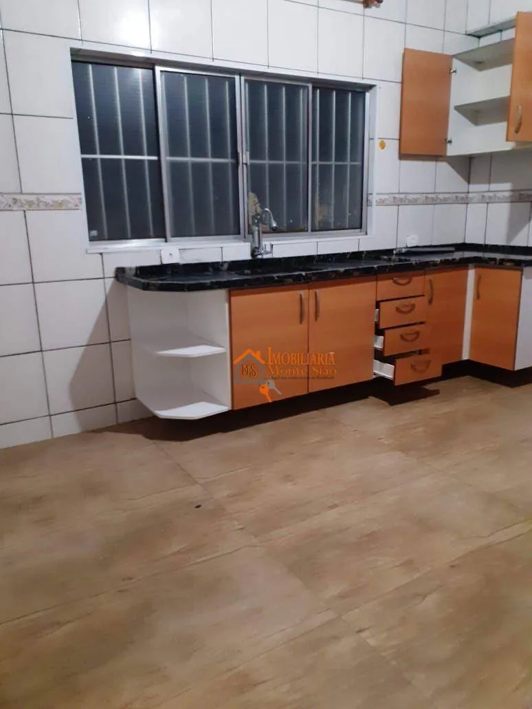 Imagem Sobrado com 6 dormitórios à venda, 250 m² por R$ 600.000,00 - Jardim São Paulo - Guarulhos/SP