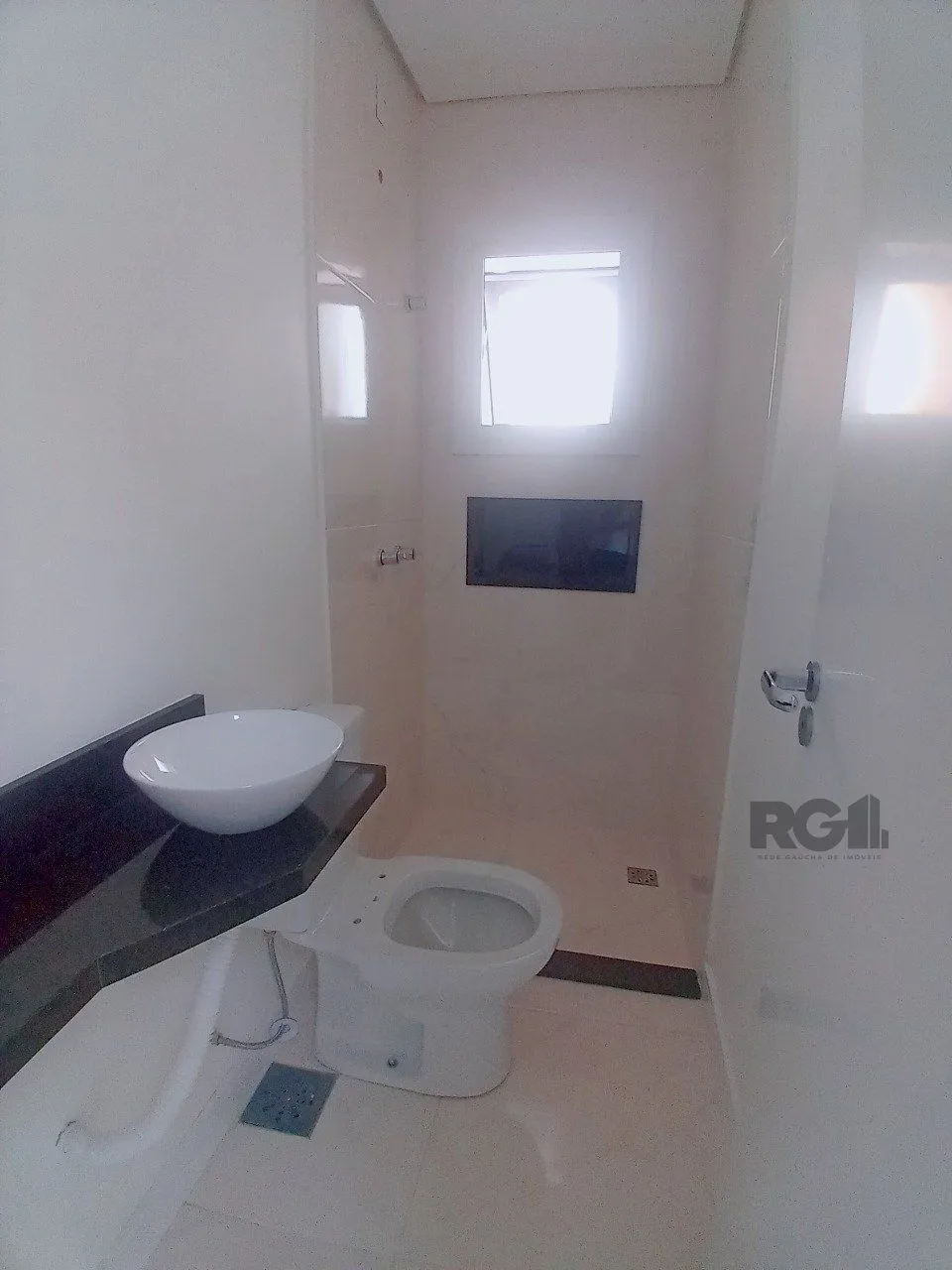 Imagem Casa 3 dormitórios, 2 suítes, 2 vagas, no bairro Hípica, Porto Alegre/RS