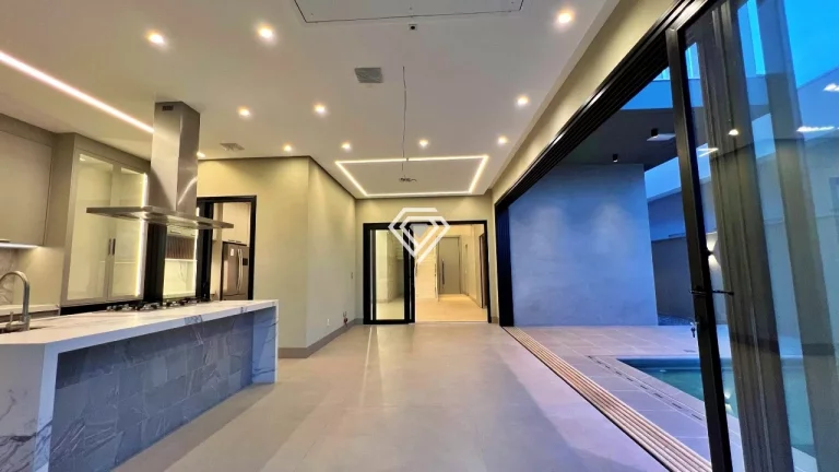 Imagem Sobrado 4 Suítes, 382 m² c/ armários e lazer à venda no Condomínio Alphaville