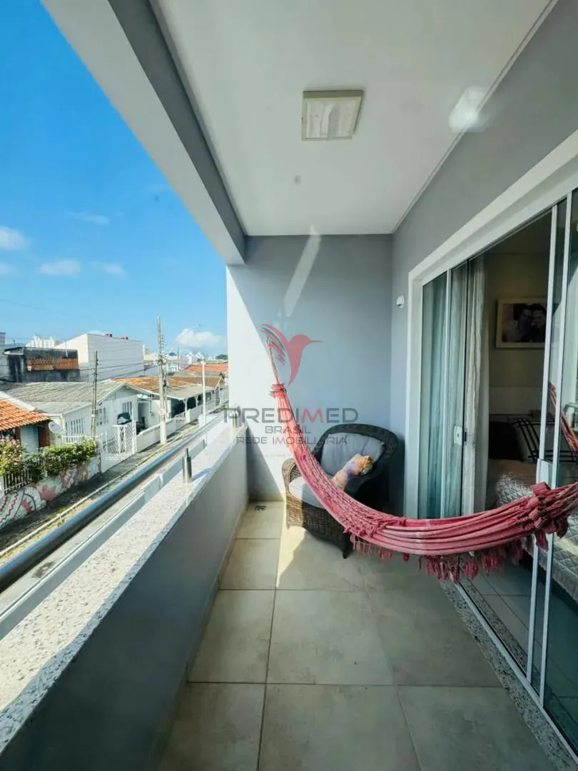Imagem Refúgio de Conforto e Lazer: Ampla Casa com Piscinas e 3 Quartos no Bairro São João