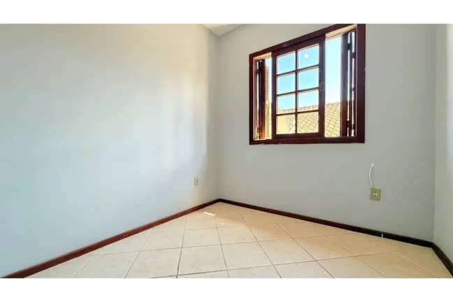 Imagem Casa em Condomínio para venda no bairro Vila Nova em Porto Alegre
