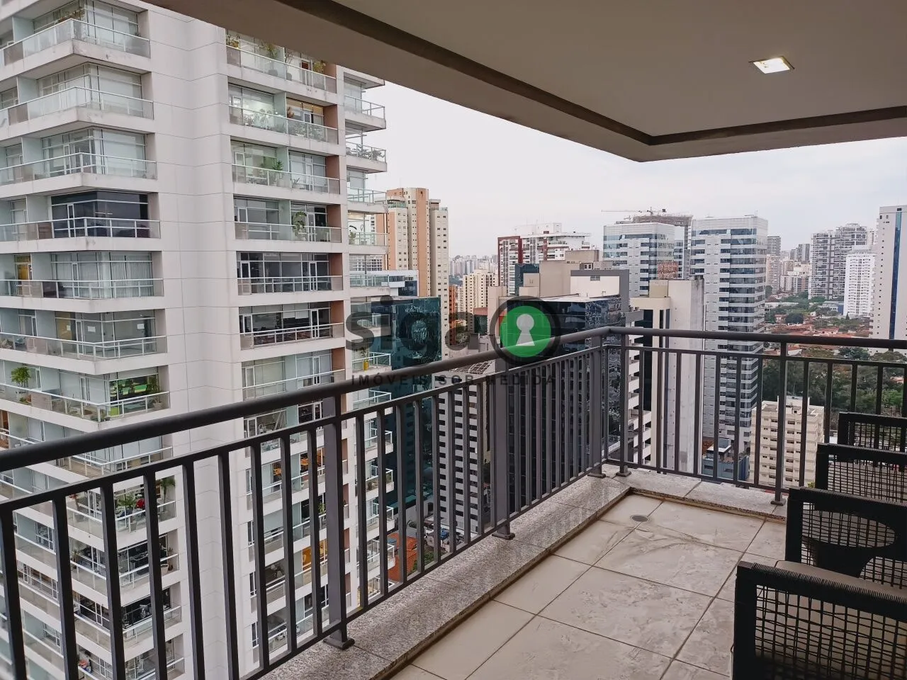 Imagem Apartamento Mobiliado com 1 quarto, 2 banheiros e 1 vaga para alugar no Brooklin