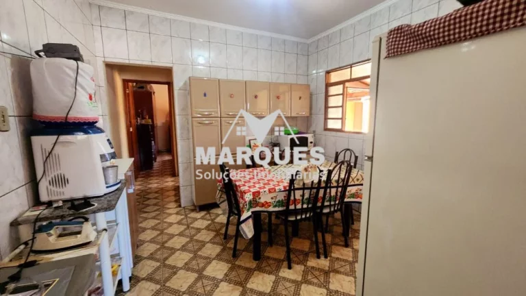 Imagem 2 Casas no Jardim Amanda II, Oportunidade Imperdível!