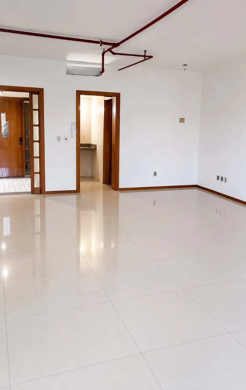 Imagem Sala comercial à venda em Porto Alegre, Centro Histórico, 57.68m2