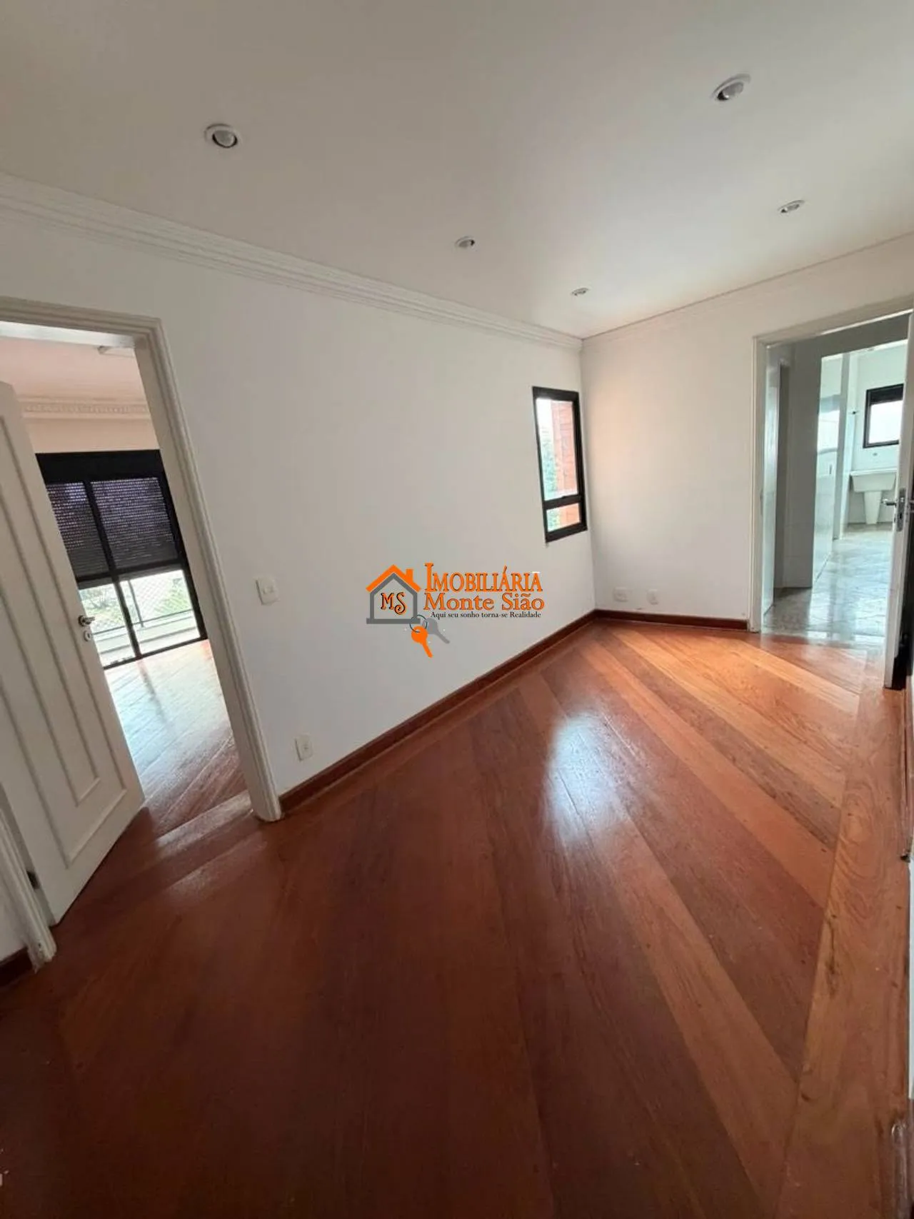 Imagem Apartamento com 4 dormitórios à venda, 274 m² por R$ 2.160.000,00 - Jardim Maia - Guarulhos/SP