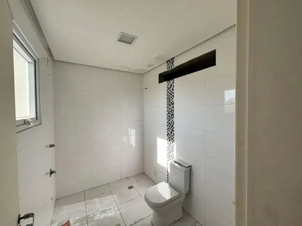 Imagem Casa com Vista Privilegiada e 2 Vagas no Jardim Floresta