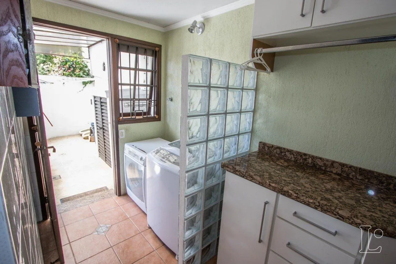 Imagem Casa para Venda - 238.68m², 4 dormitórios, sendo 1 suites, 4 vagas - Ipanema