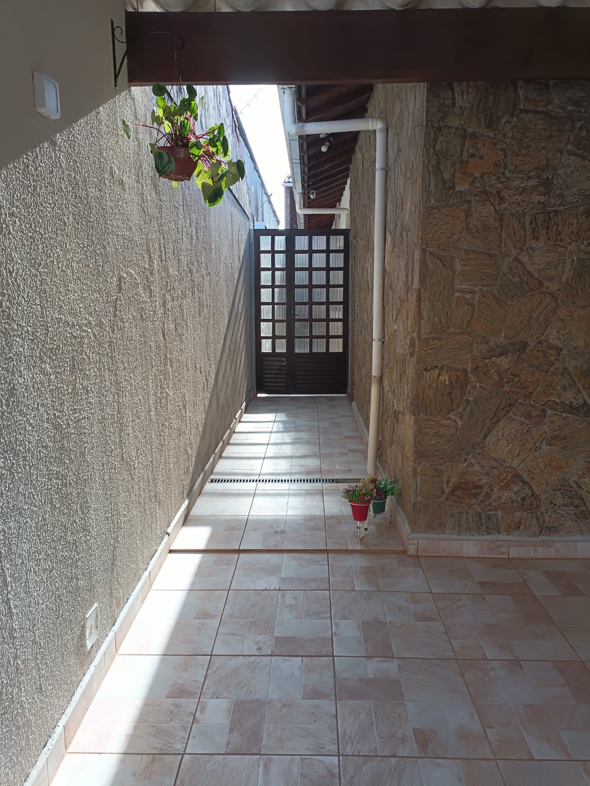 Foto do imóvel: Casa com 2 Quartos à Venda, 90 m² em Vila São Sebastião - Mogi das Cruzes