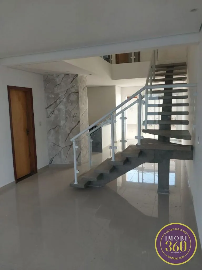 Imagem Sobrado de 3 dormitórios à venda no Jardim Quaresmeira III - Suzano | 225 m²