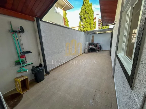 Imagem Casa Maravilhosa no Condomínio Portal da Serra – 5 Dormitórios | 2 Suítes | Ampla e Sofisticada! Se você procura espaço, conforto e segurança em um só lugar, essa é a casa perfeita para sua família!