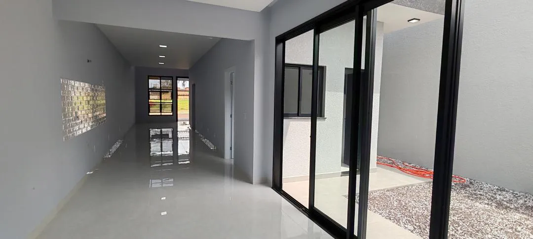 Imagem Casa à venda em Cascavel, Parque Verde - 112m² - Churrasqueira, Suíte, Portão Eletrônico