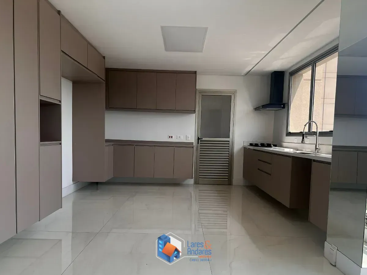 Imagem Apartamento para venda em Real Parque com 3 quartos, sendo 3 suítes, 252m²