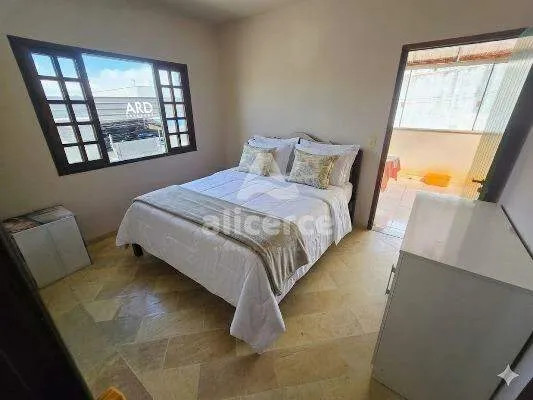 Imagem Casa à Venda em Campinas | 4 Dormitórios, Suíte, Terraço e Garagem