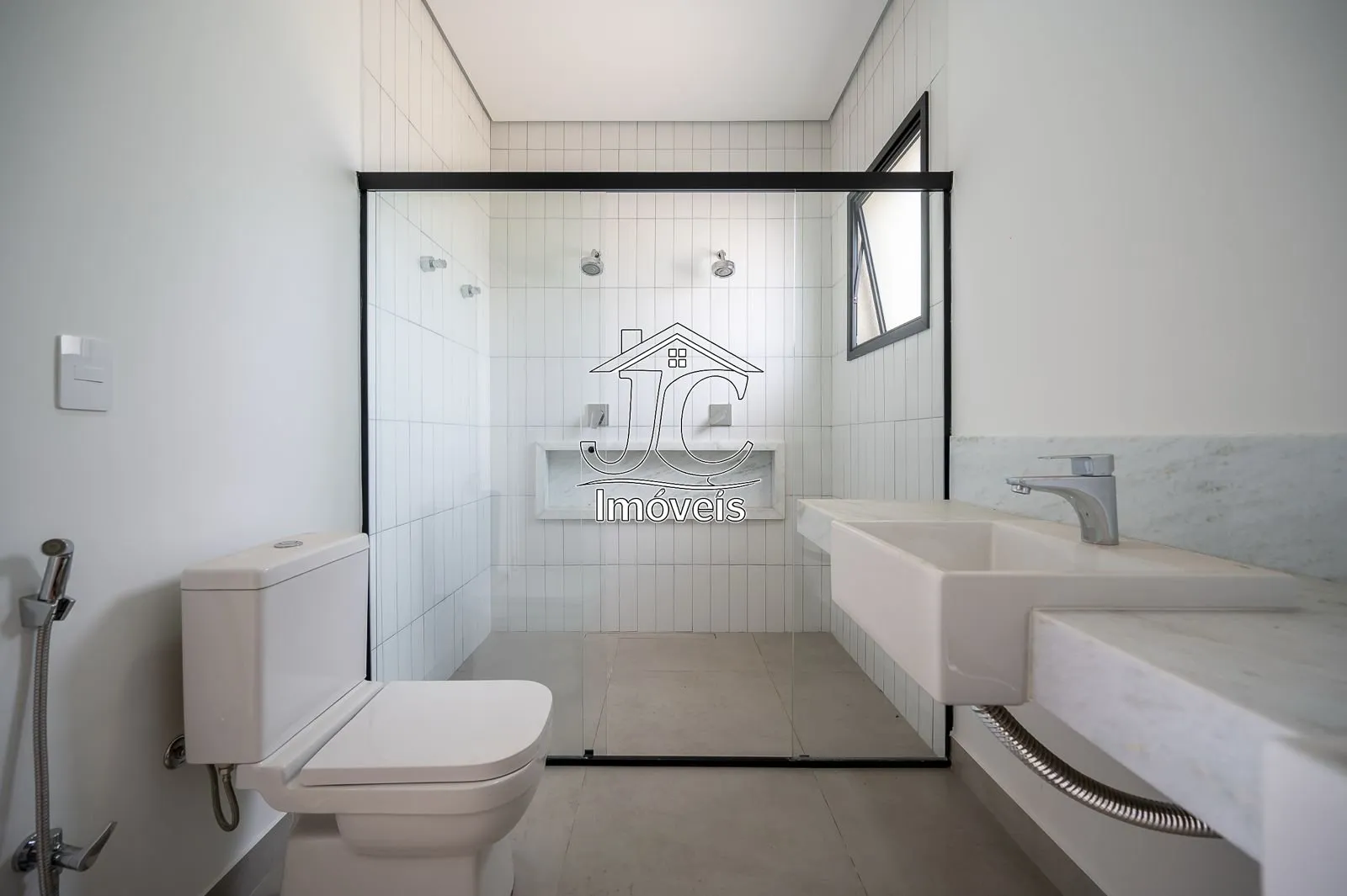 Imagem Casa com 4 Suítes, 330 m², aluguel por R$ 17.000/mês ou à venda por R$ 2.700.000 - Condomínio Residencial Arboretum - Vinhedo/SP