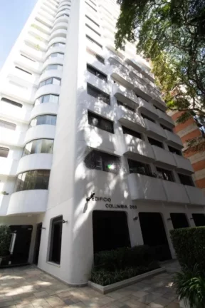 Foto do imóvel EDIFÍCIO COLUMBIA - Apto de 280m² (Unidade de Revenda), com localização estratégica em Moema!