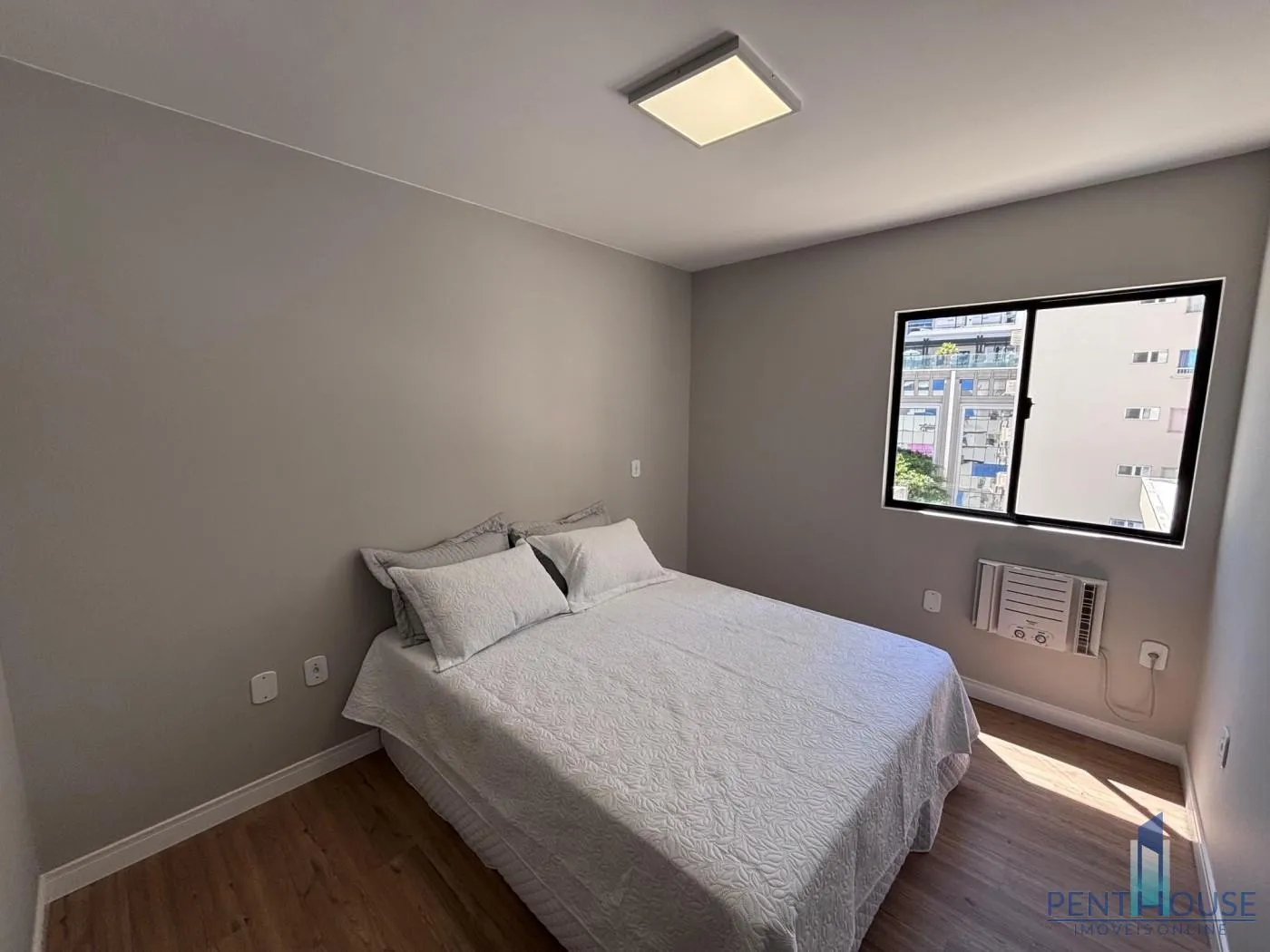Imagem Apartamento Quadra Mar para Venda em Balneário Camboriú, CENTRO, 3 dormitórios, 2 suítes, 3 banheiros, 1 vaga