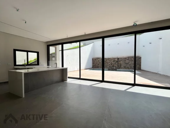 Imagem Casa de Condomínio em Alphaville - Santana de Parnaíba, SP