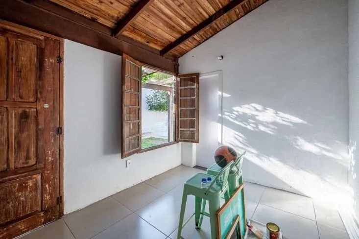 Imagem Casa 3 Dormitórios com Piscina à Venda no Guarujá - Zona Sul de Porto Alegre